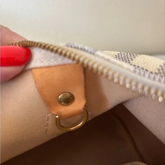 Louis Vuitton Azure Speedy 25 - Picture 8 of 9